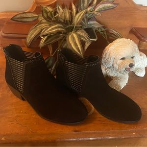 Vince Camuto Black Suede Boots Size 6.5
